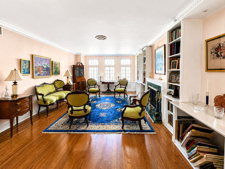Property Photo: 415 W Aldine Avenue 6A IL 60657