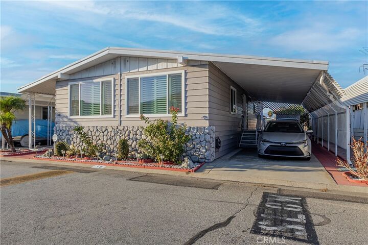 Property Photo:  8509 Beverly Blvd, Spc 16  CA 90660 
