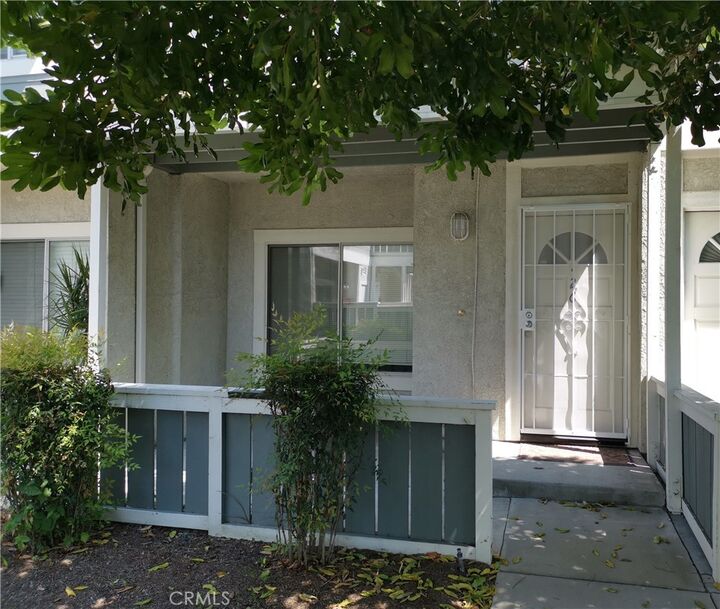 Property Photo: 926 W Philadelphia Street 26 CA 91762