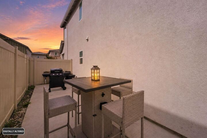 Property Photo: 3859 Roseparke Way CA 95834