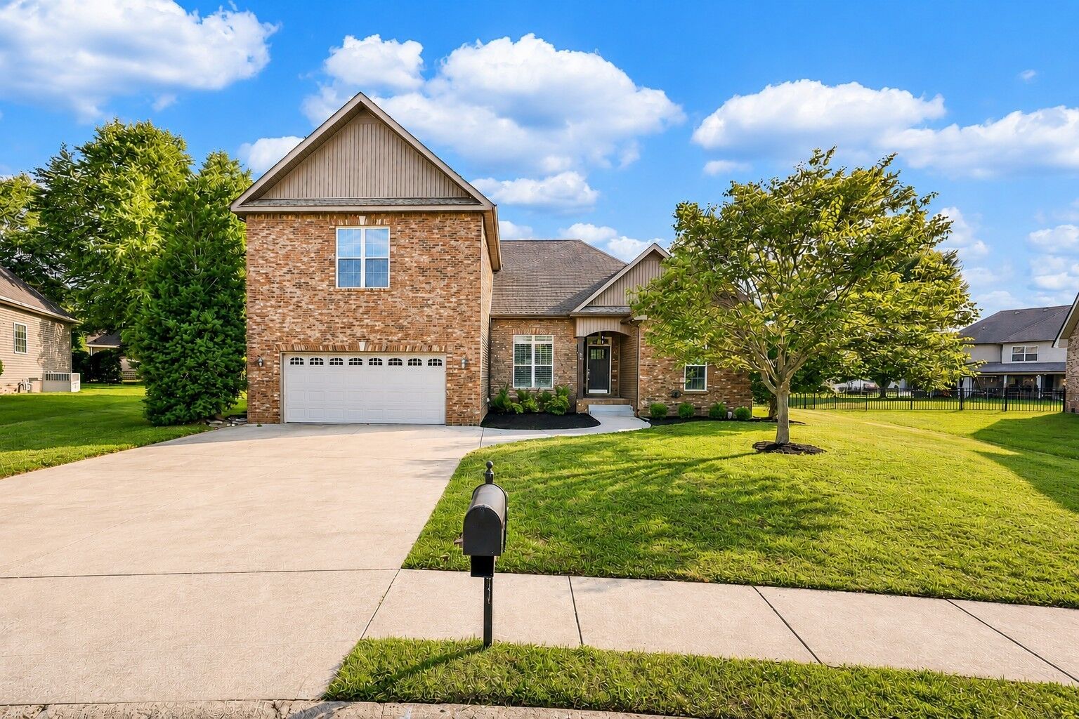 Property Photo:  126 Parkland Cir  TN 37043 