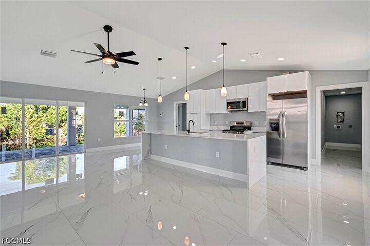 Property Photo:  4106 NE 14th Place  FL 33909 