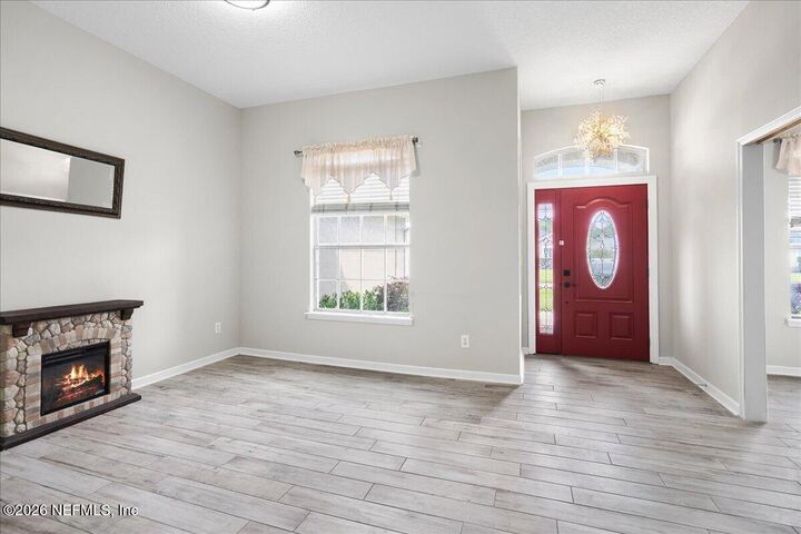 Property Photo:  1580 Glen View Street  FL 32068 