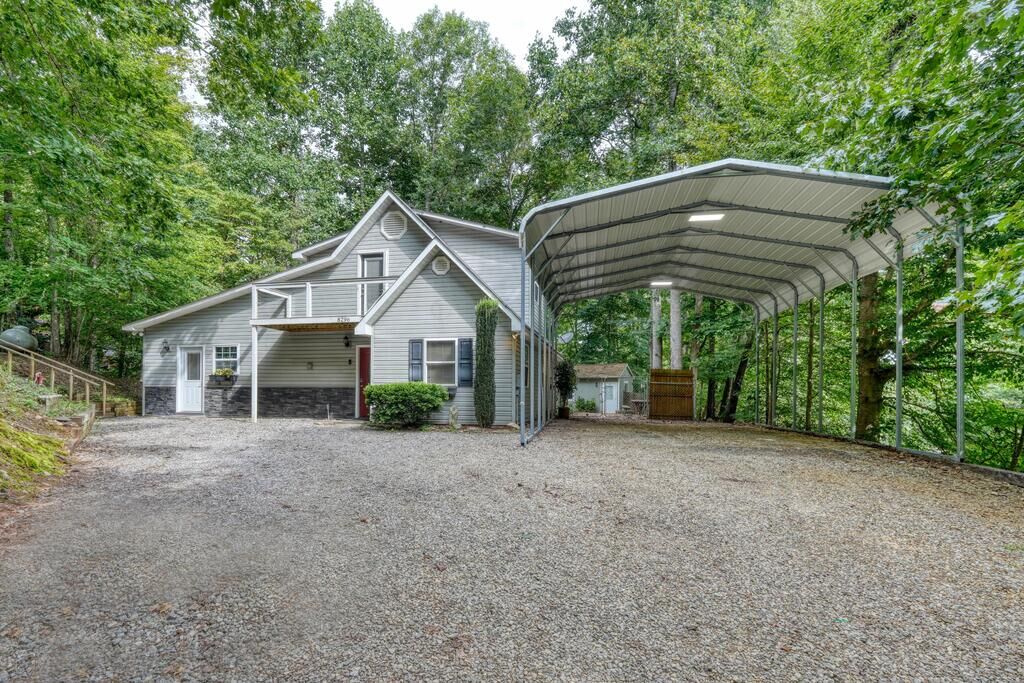 Property Photo:  8296 True Love Mountain Road  GA 30582 
