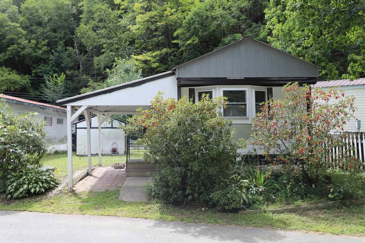 Property Photo: 11 Crescent Drive VT 05301