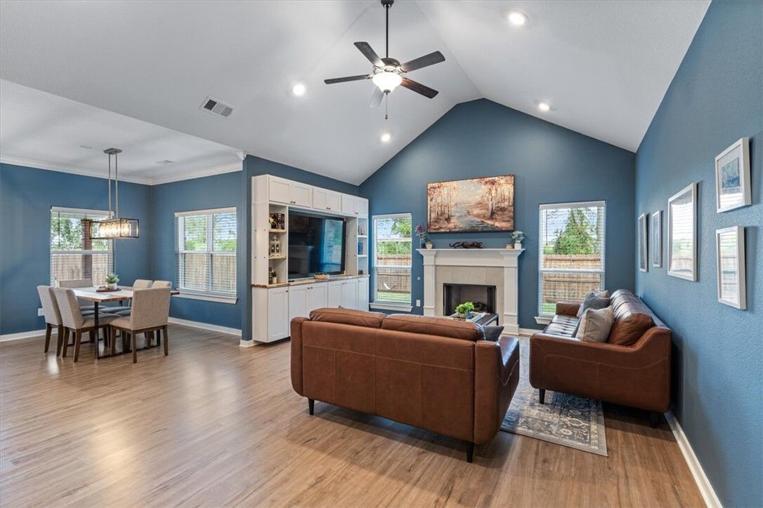 Property Photo: 807 Peridot Street AR 72745