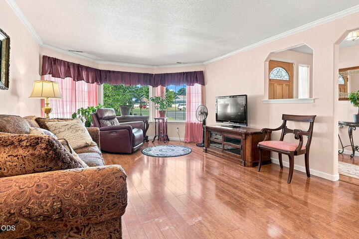 Property Photo: 917 Rebecca Drive OR 97535