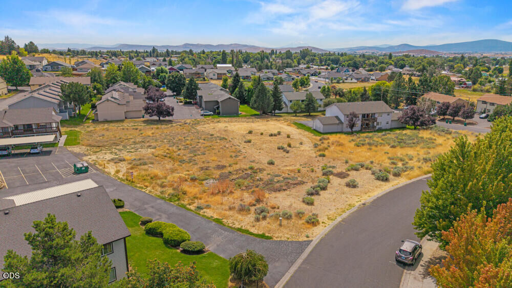Property Photo: 0 N Hills Drive 904114 OR 97603