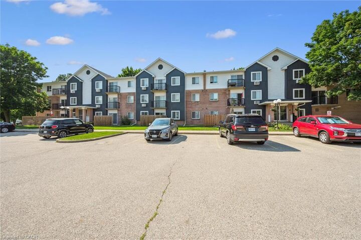 Property Photo:  275 Eiwo Court 210  ON N2K 2M8 