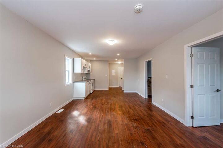 Property Photo:  104 Beach Road A  ON L8L 3Z9 