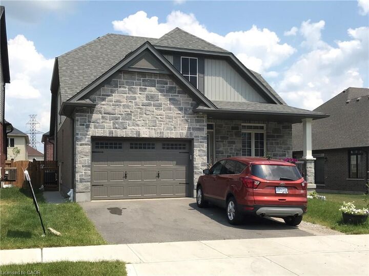 Property Photo:  102 B Elmbank Trail  ON N2R 0H1 