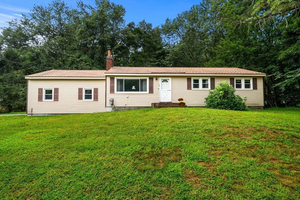 Property Photo:  16 Crown Rd  MA 01886 