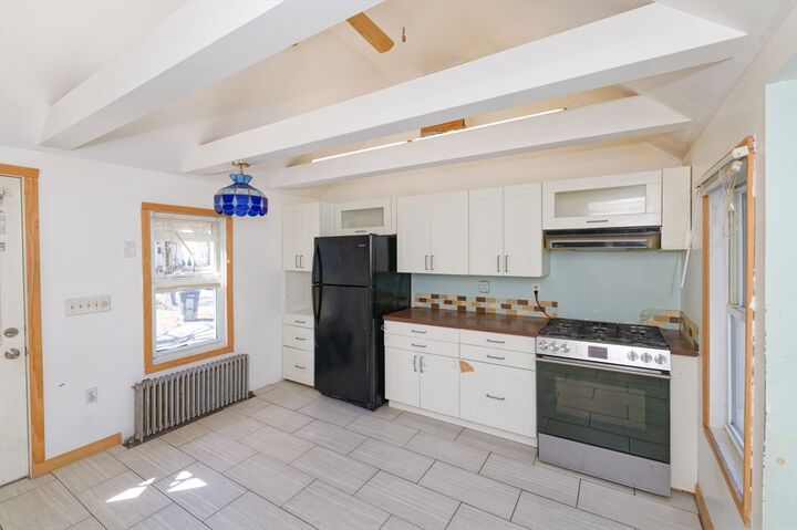 Property Photo:  7 Cross St  MA 01760 