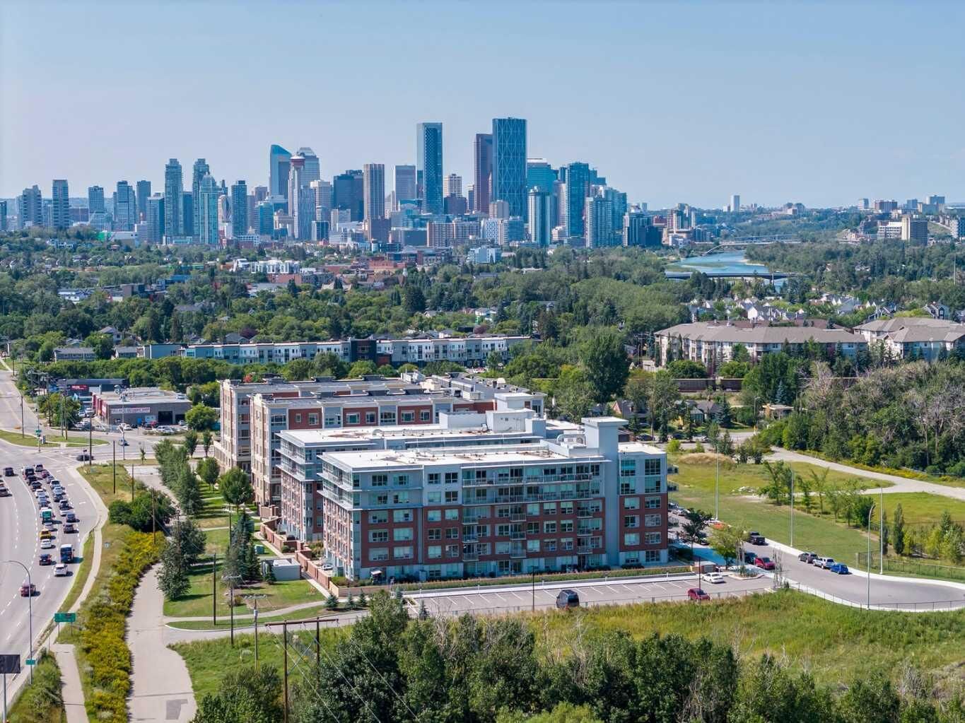 Property Photo:  63 Inglewood Park SE 612  AB T2G 1B7 