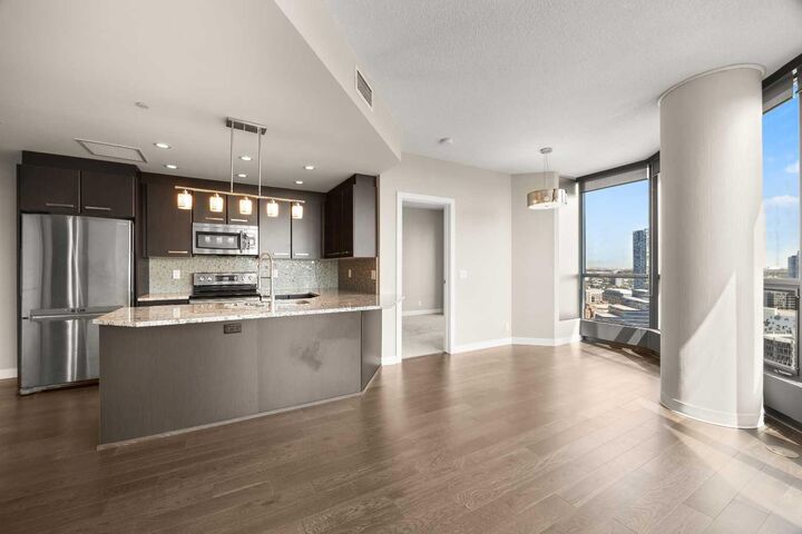 225 11 Avenue SE 2505 — photo 1