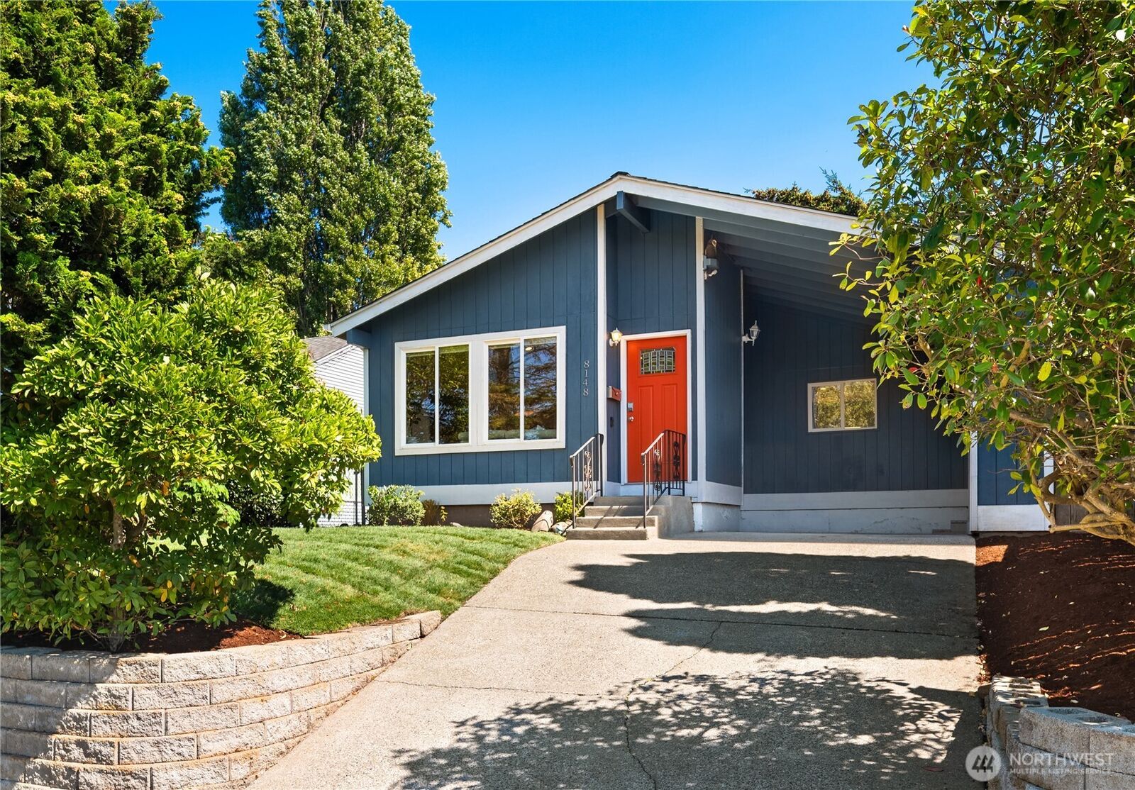Property Photo:  8148  16th Avenue SW  WA 98106 