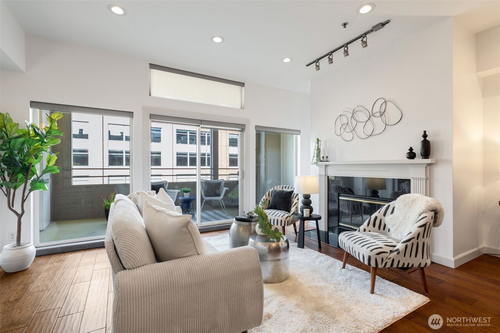 Property Photo:  526  1st Avenue S 420  WA 98104 