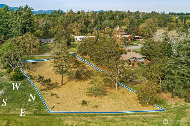Property Photo:  74  Garry Oak Lane  WA 98250 