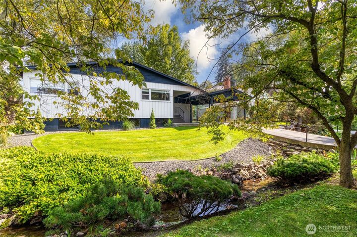 Property Photo:  924  Bonnie Brae Street  WA 99362 