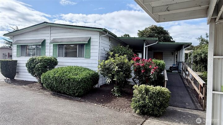 Property Photo: 3010 35th Avenue Ct E 23 WA 98443