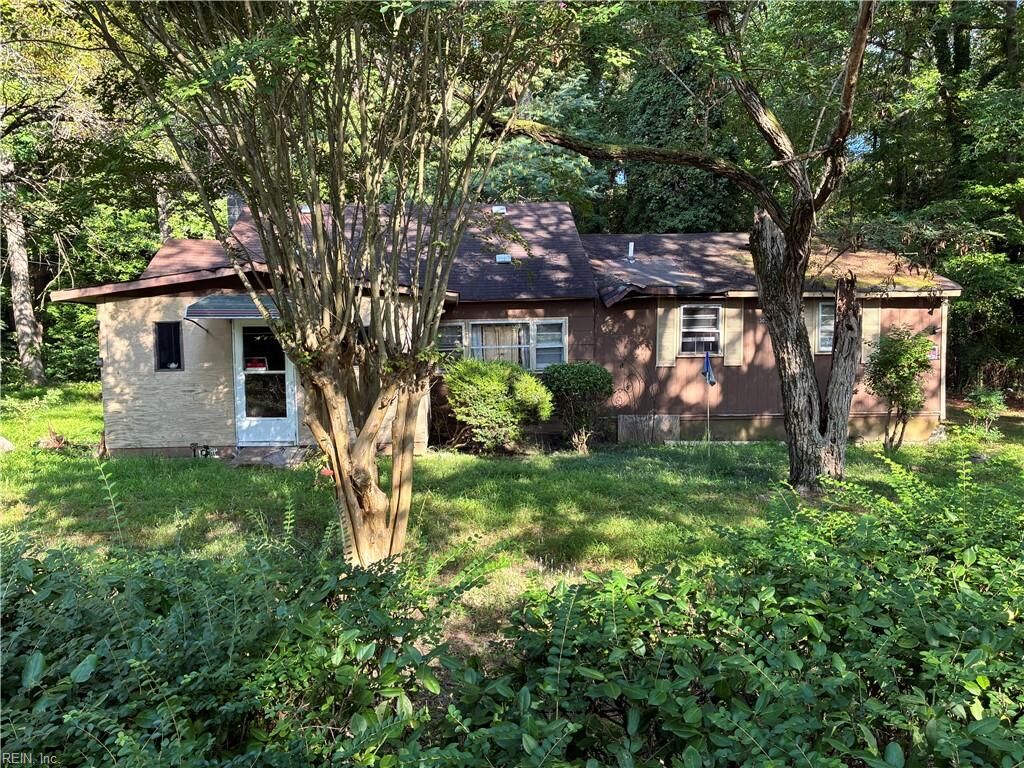 Property Photo: 307 Church Rd Rd VA 23690