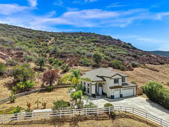 Property Photo:  22655 Tombill Road  CA 92065 