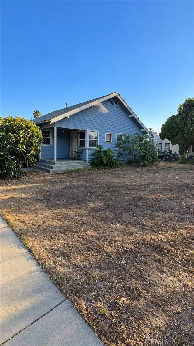 Property Photo:  1088 E 8th  CA 91786 