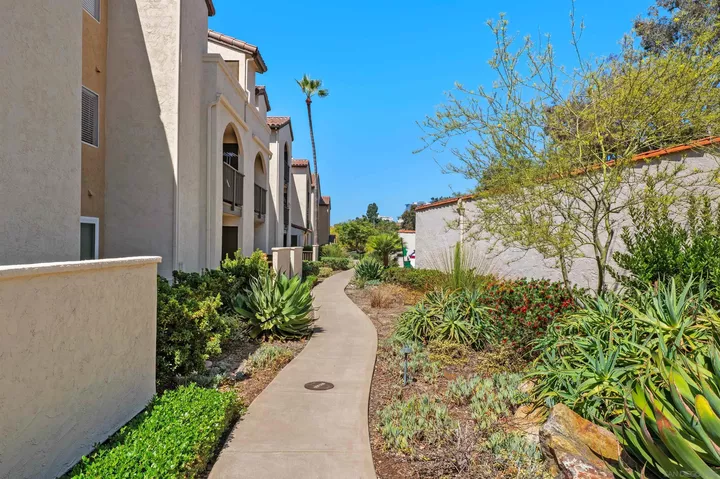 Property Photo:  7130 Shoreline Dr 1208  CA 92122 