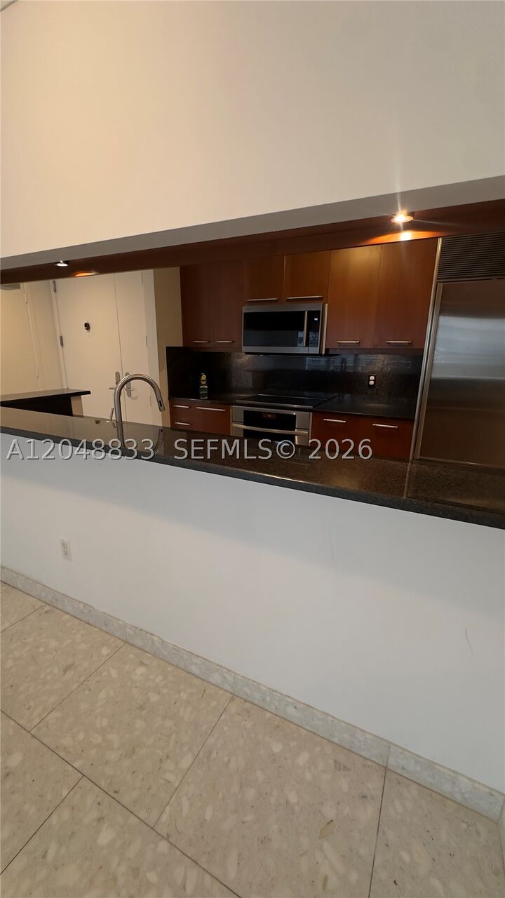 Property Photo:  901 Brickell Key Blvd 1102  FL 33131 