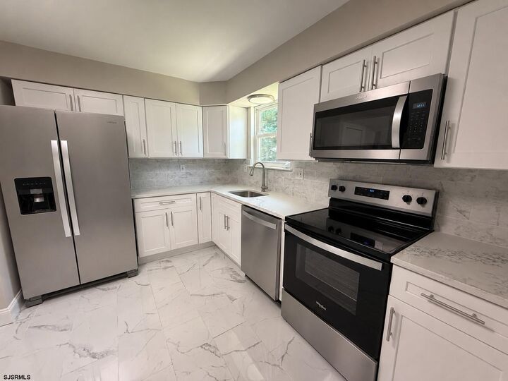 Property Photo: 1 Beechwood Street NJ 08012-2127