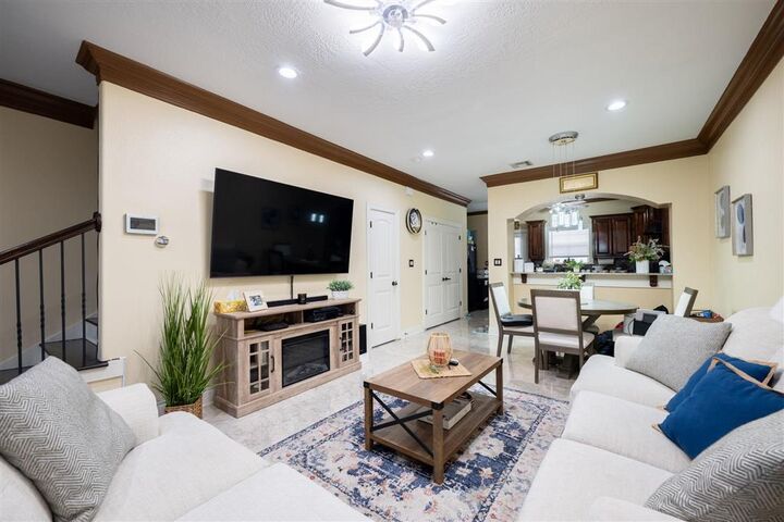 Property Photo: 4400 Brown St Street Z LA 70607