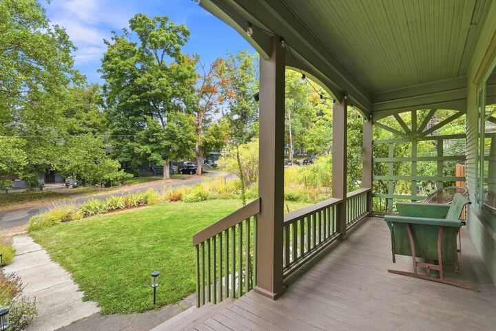 Property Photo: 1039 W 11th Ave WA 99204