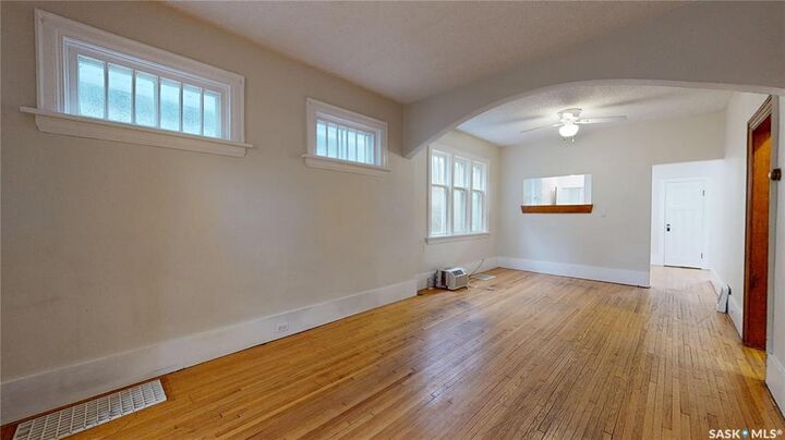 Property Photo: 2212 Montreal Street SK S4P 1L6