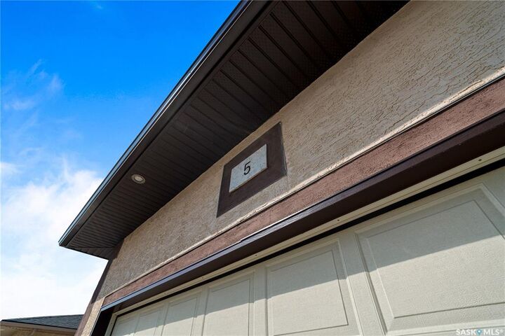 Property Photo:  5 Simpson Bay  SK S0G 0E0 
