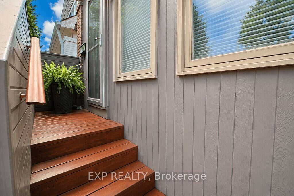 Property Photo: 379 Davisville Avenue ON M4S 1H4