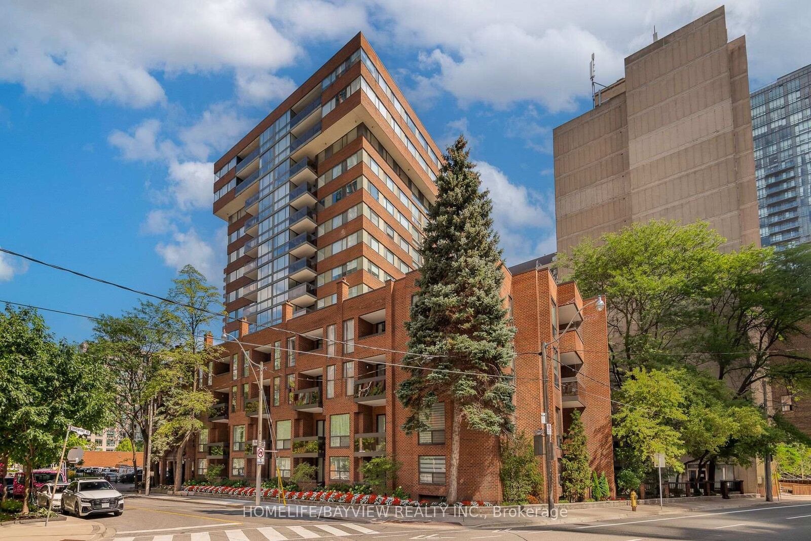 Property Photo:  15 McMurrich Street 108  ON M5R 3M6 