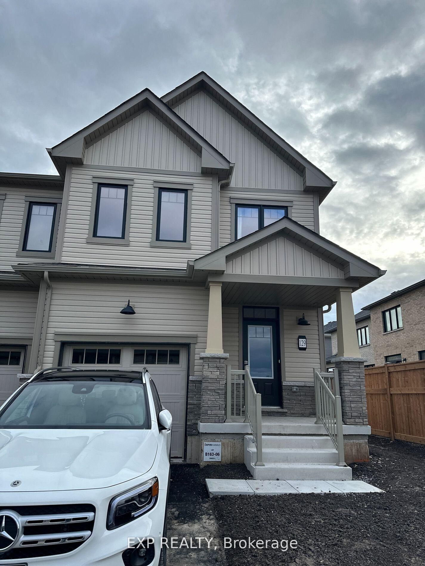 Property Photo:  129 Masters Street  ON L3B 0N4 