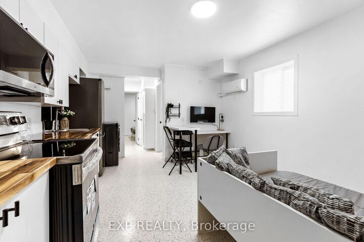 Property Photo:  204 Ste Monique Street 6  ON K1L 7R1 