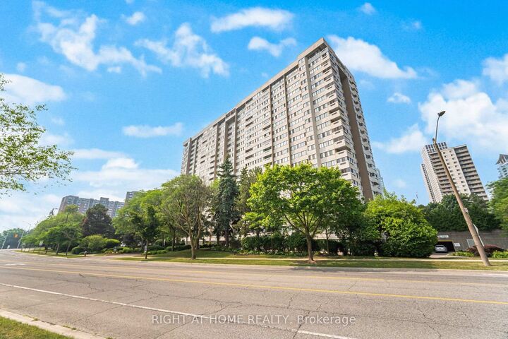 1580 Mississauga Valley Boulevard 301 — photo 1