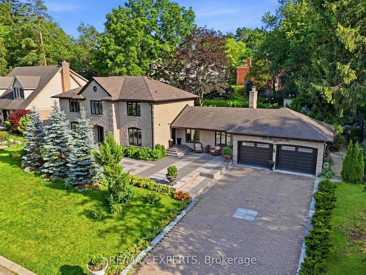 Property Photo: 28 Stonegate Drive ON L9G 3R7
