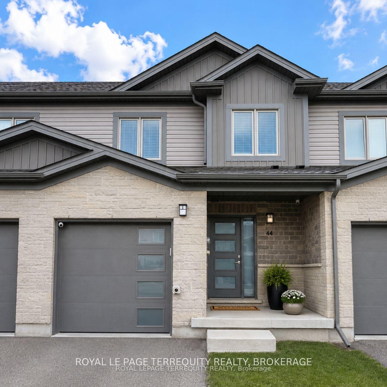 Photo de la propriété:  44 Nieson Street  ON N1R 0B9 