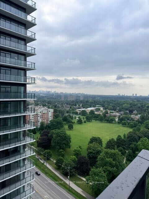 Property Photo: 4010 Eglinton Avenue W 1807 ON M9A 0G5