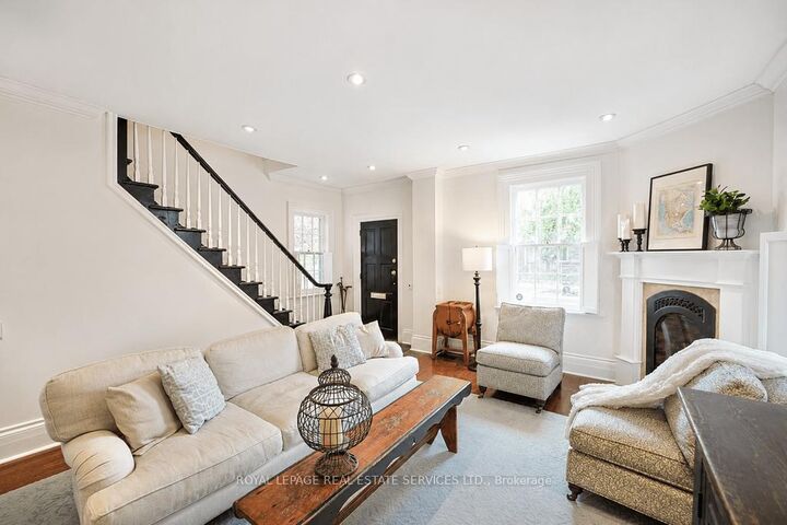 Property Photo:  124 Chisholm Street  ON L6K 3J2 
