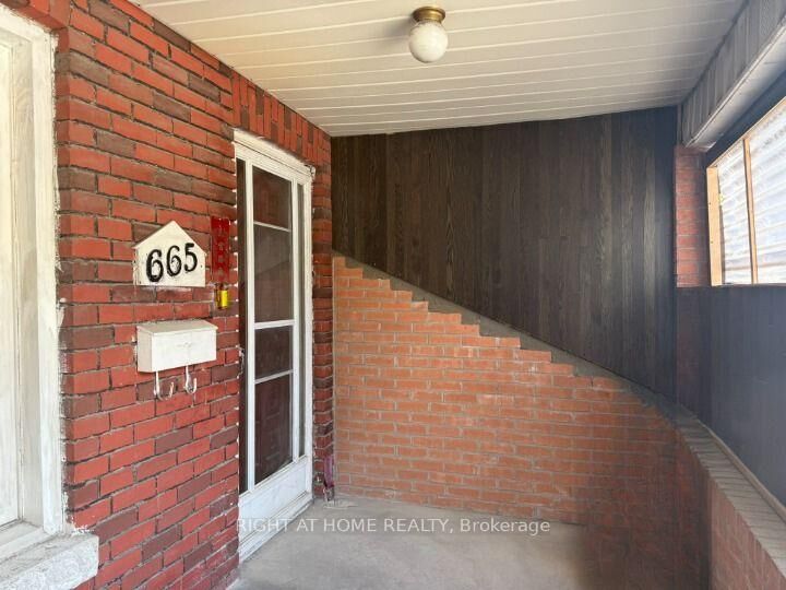 Property Photo: 665 Ossington Avenue ON M6G 3T6