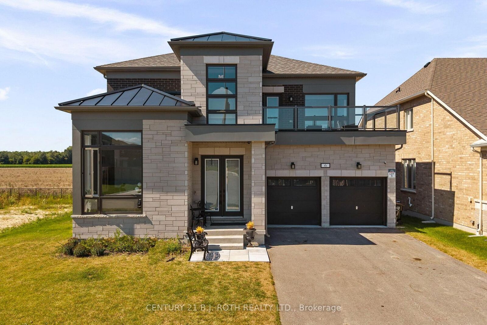 Property Photo: 6 Henderson Street ON L3W 0A9