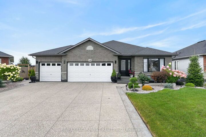 Property Photo:  18 Linda Crescent  ON N0A 1H0 