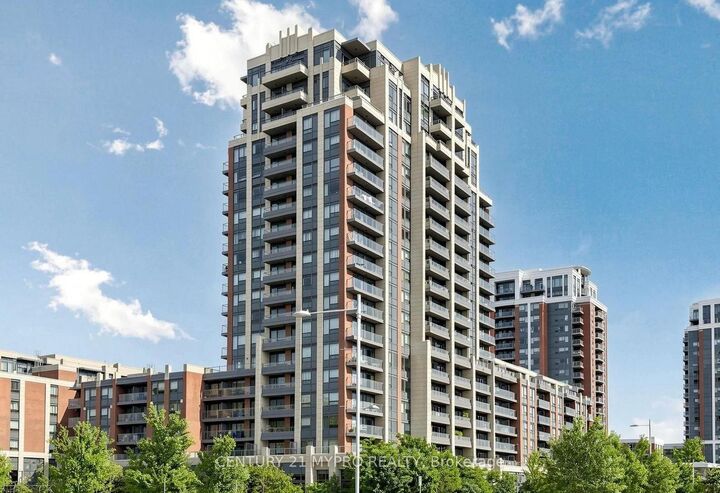 Property Photo: 28 Uptown Drive Rg12 ON L3R 5M8