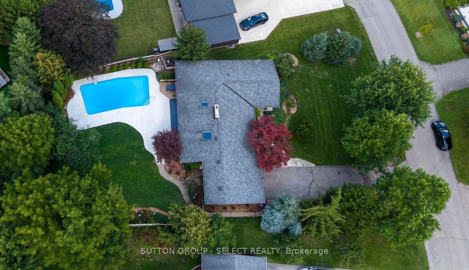 Property Photo:  10 Northcrest Drive  ON N5X 3V8 