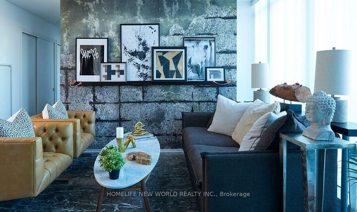 Property Photo: 783 Bathurst Street 803 ON M5S 0A8