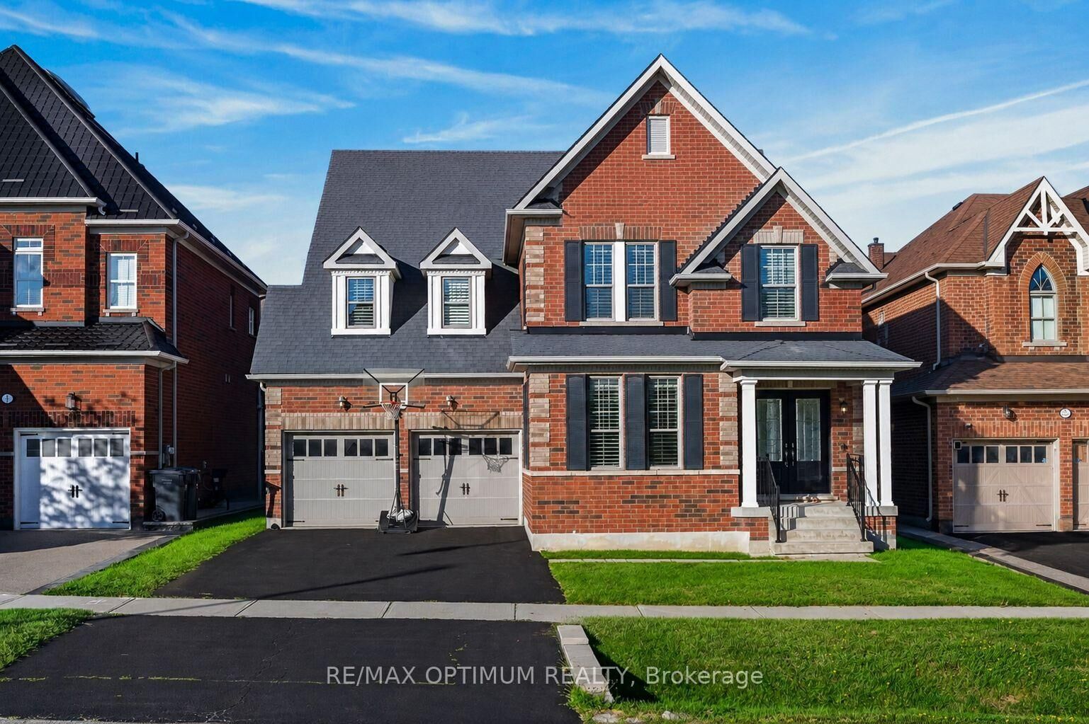 Property Photo: 9165 Creditview Road ON L6X 0Z5
